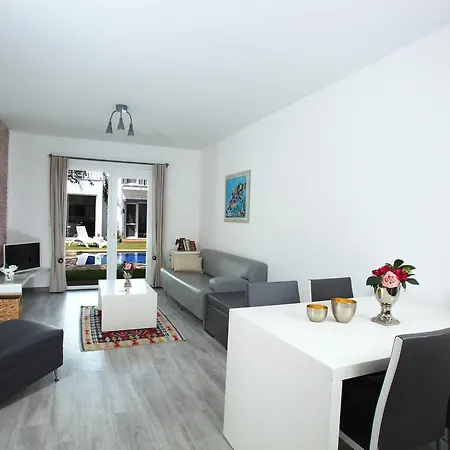 Mu Suites The Szálloda